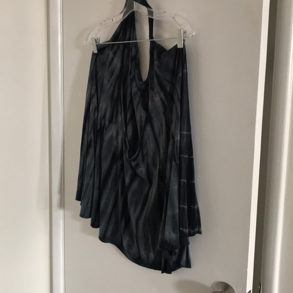 Halter top - Picture 2 of 2